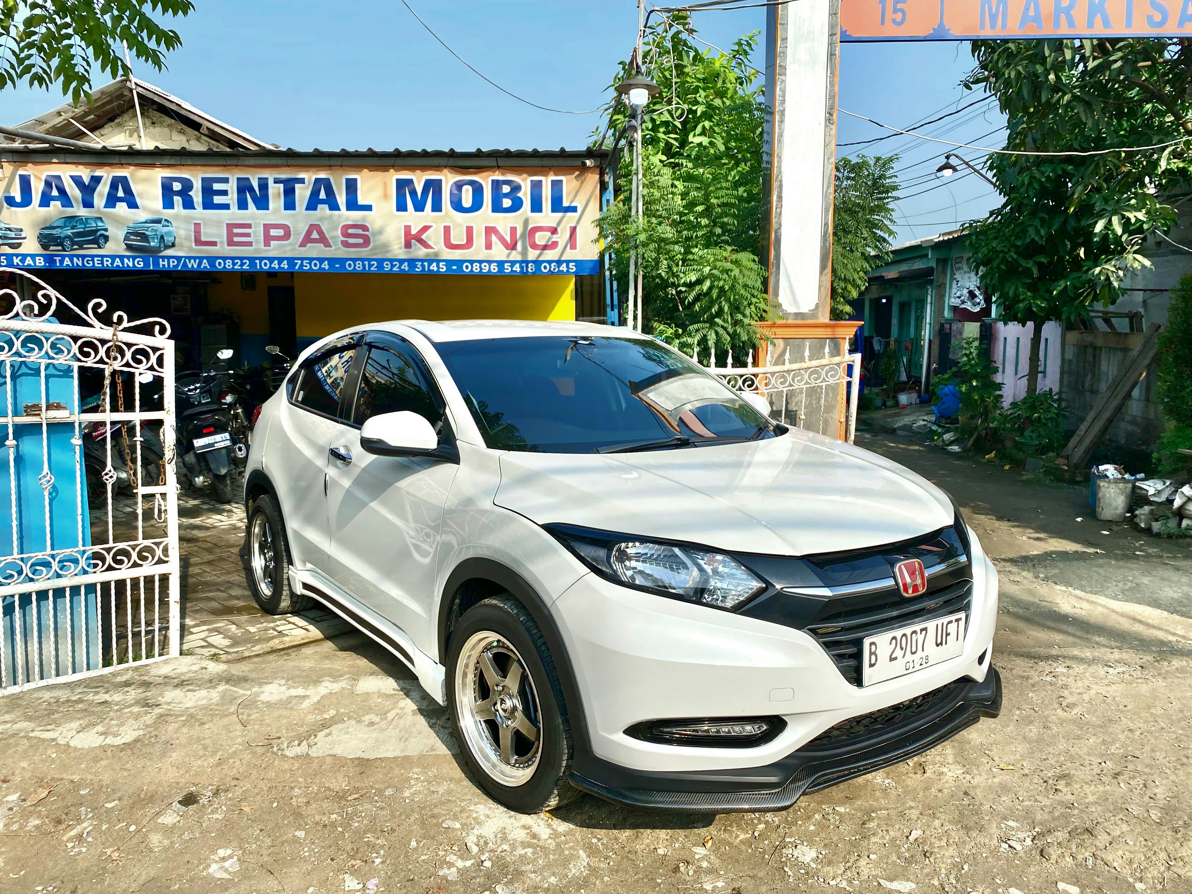 Honda HR-V Prestige tampak utama